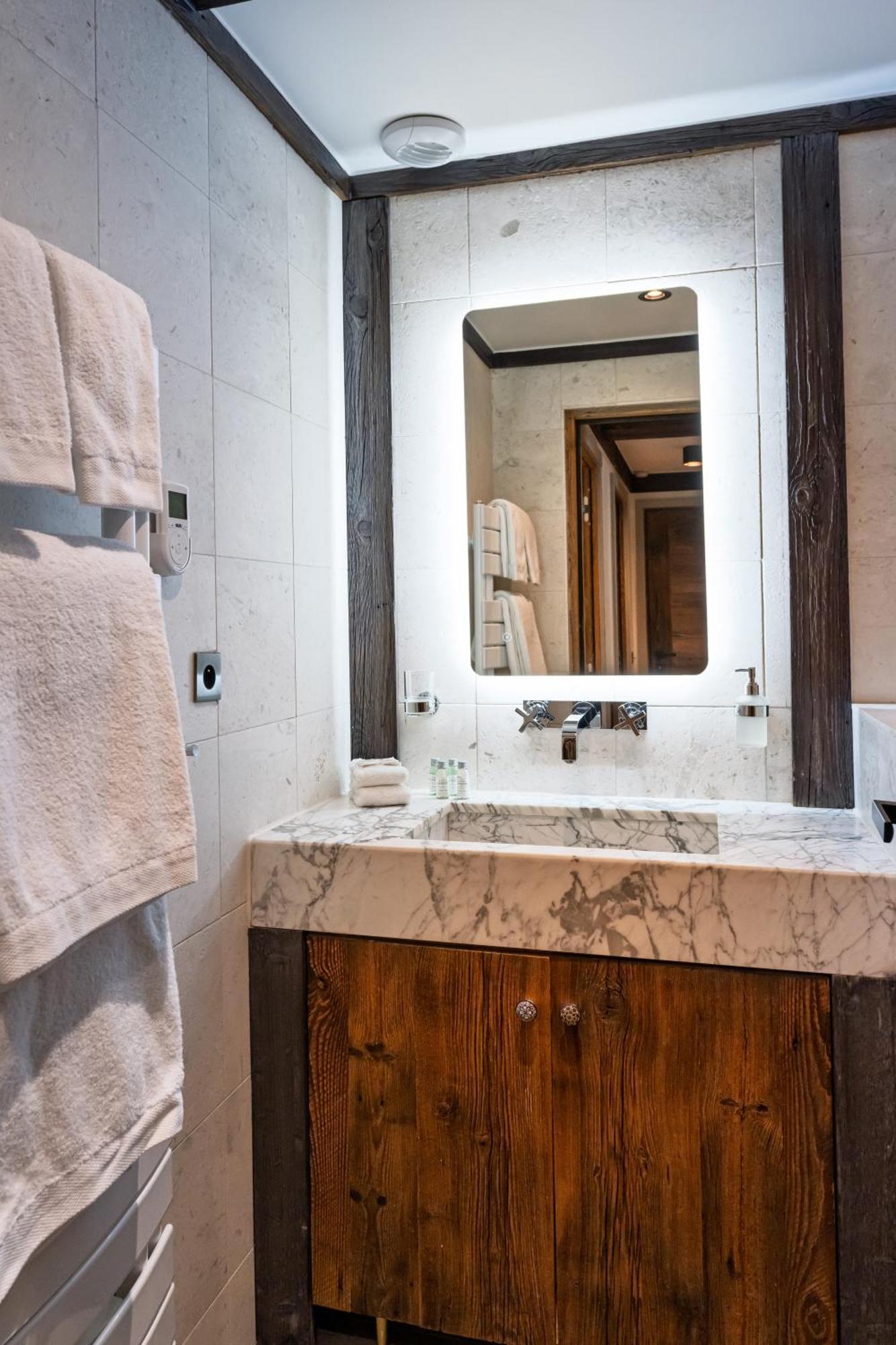 Luxury Suite 70M2 Balcon Courchevel1850 Parking Екстериор снимка